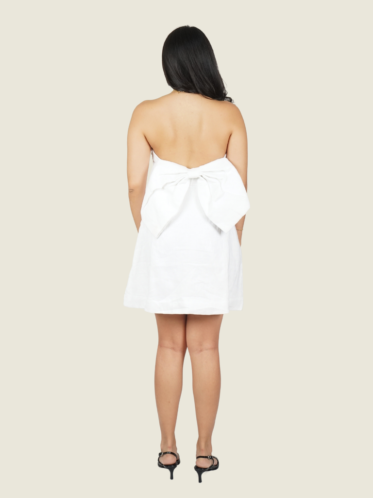 Dissh Aisle White Linen Back Bow Dress
