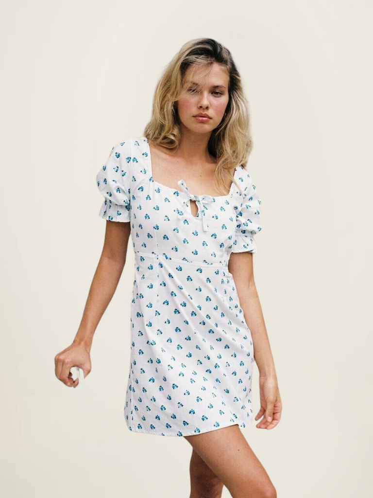 With Jean Juliette Dress in Ditsy Dasys Bleu