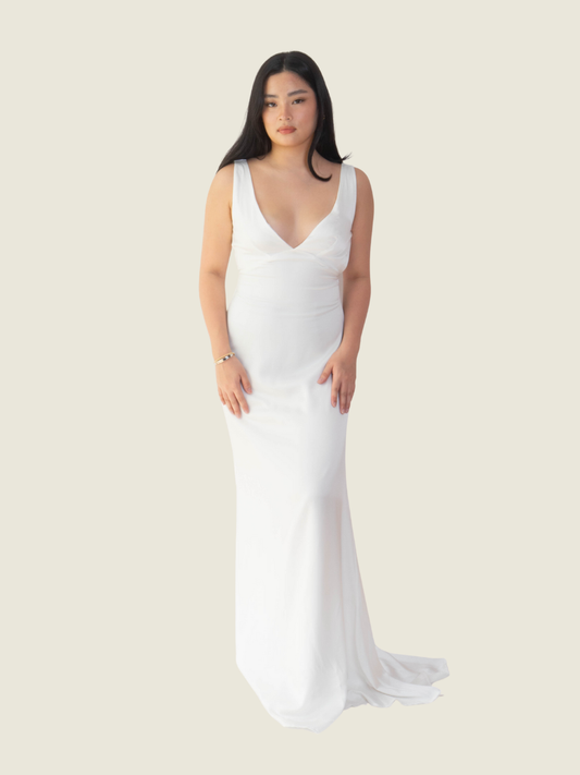 Selfie Leslie See The Sun V Neck White Satin Maxi Dress