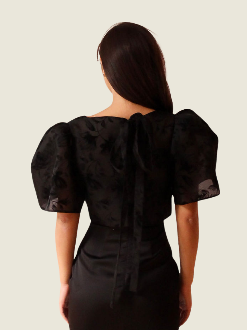 Vania Romoff Black Floral Camisa Top