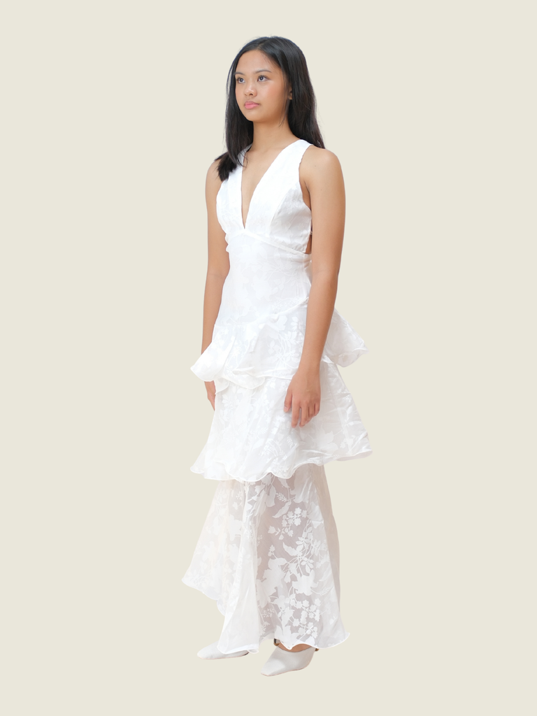 White Selfie Leslie Veda Strappy Back Ruffle Chiffon Maxi Dress (XS)