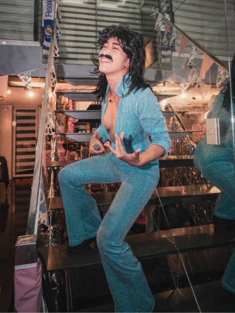 Benson Boone Grammys Blue Sparkly Fitted Two Piece Jumpsuit with Black Mullet Wig