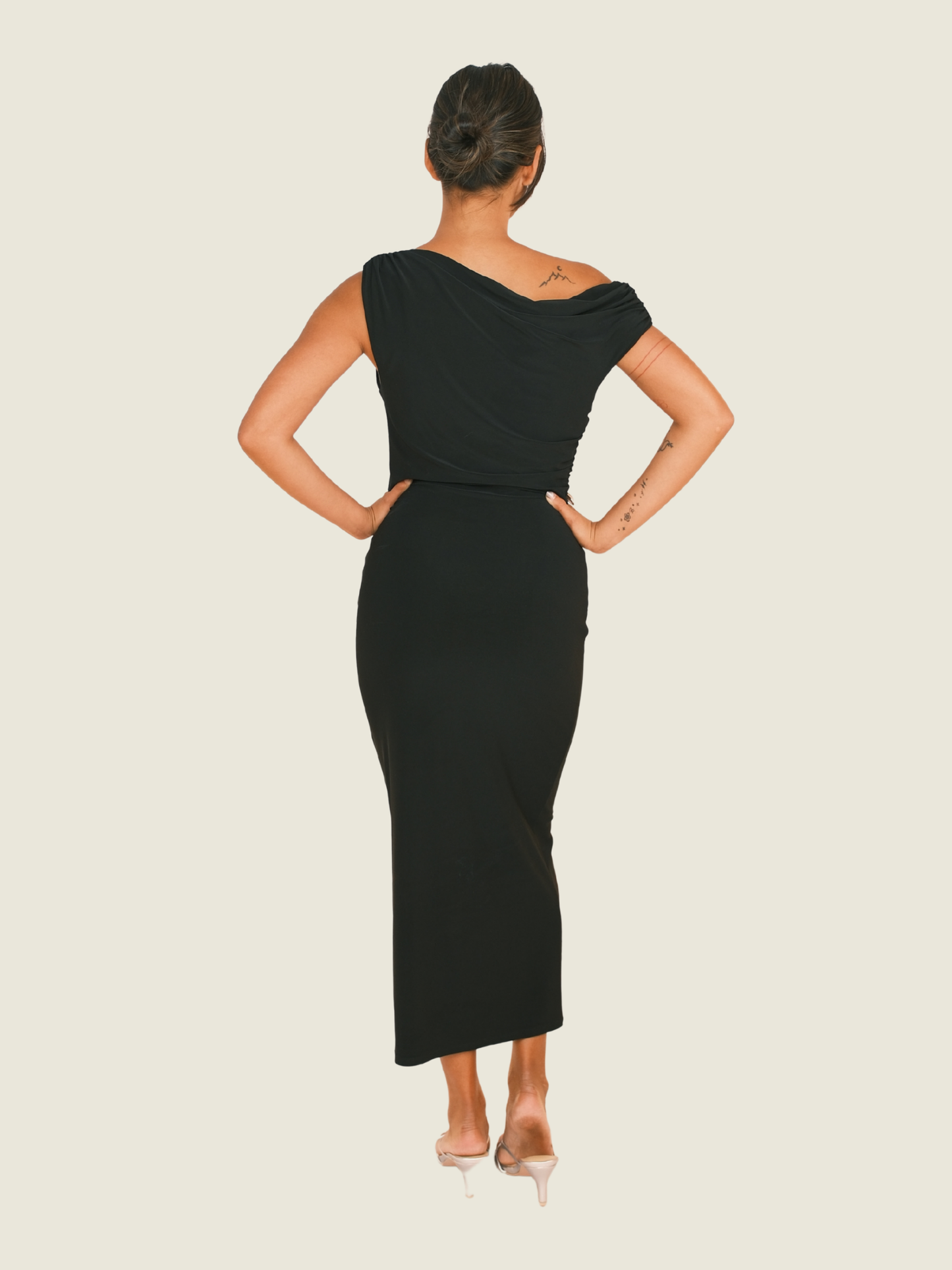 Aritzia Asymmetrical Black Maxi (S-M)