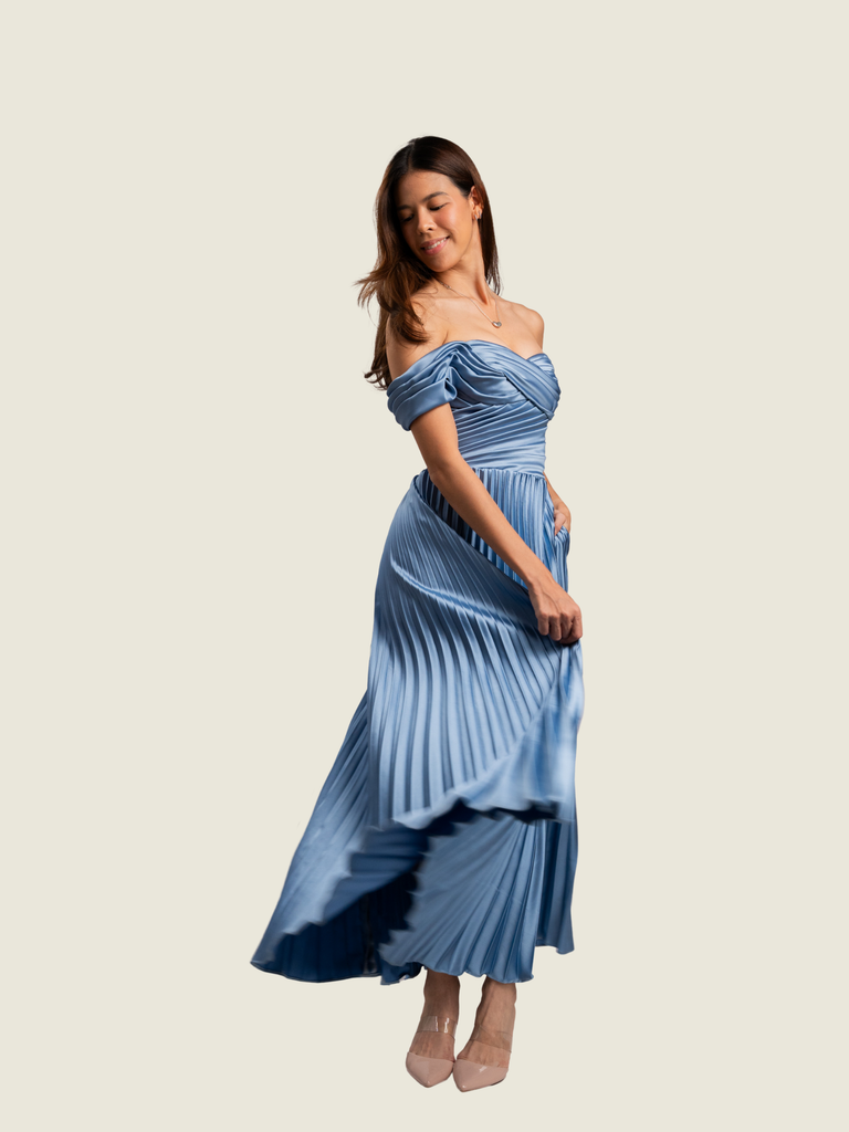 Apogee De Taj Blue Blue Pleated Gown