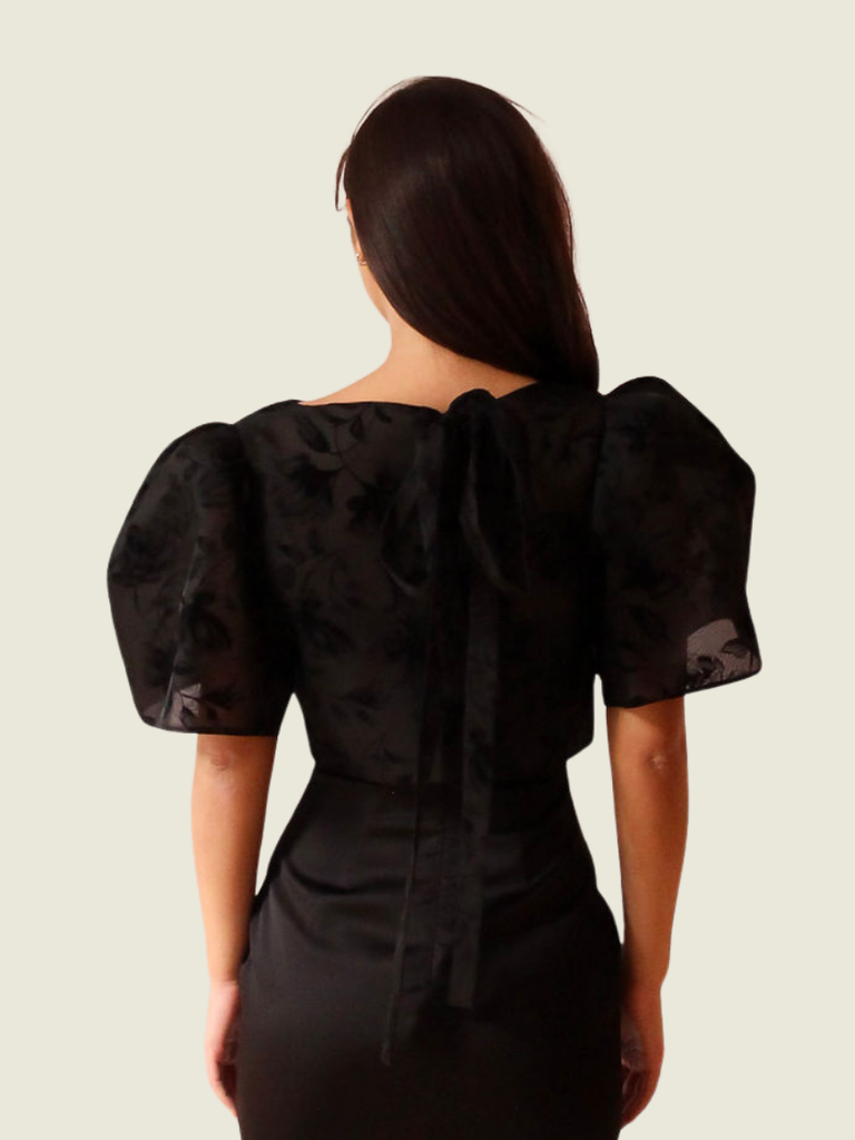 Vania Romoff Black Floral Camisa Top