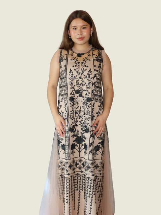 Vivien Co Mischa Loose